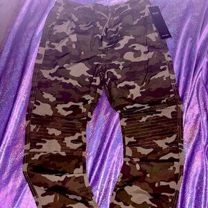 Boys Camo pants
